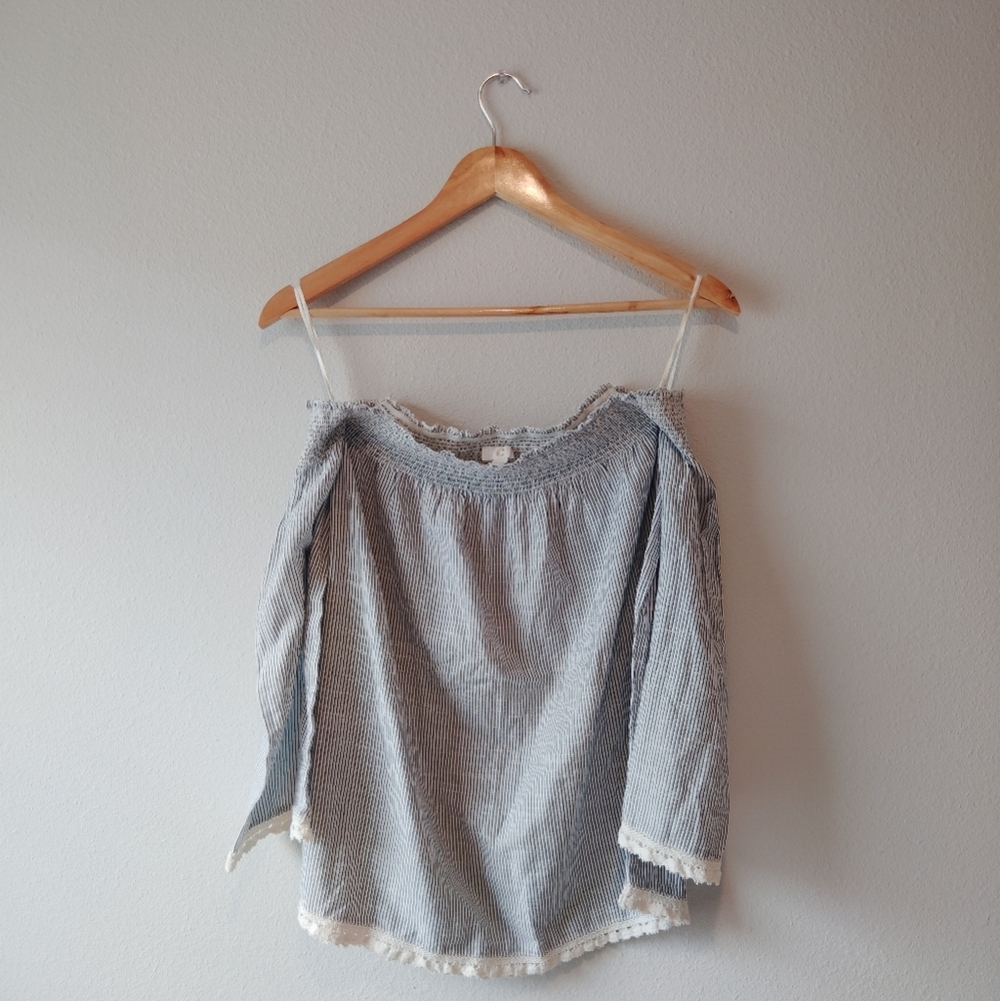 C Striped Off-Shoulder Blouse